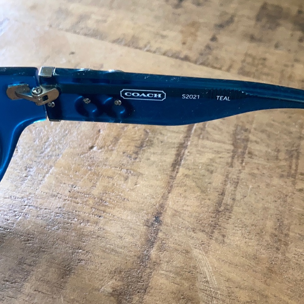 Coach blue sunglasses - Picture 3 of 4